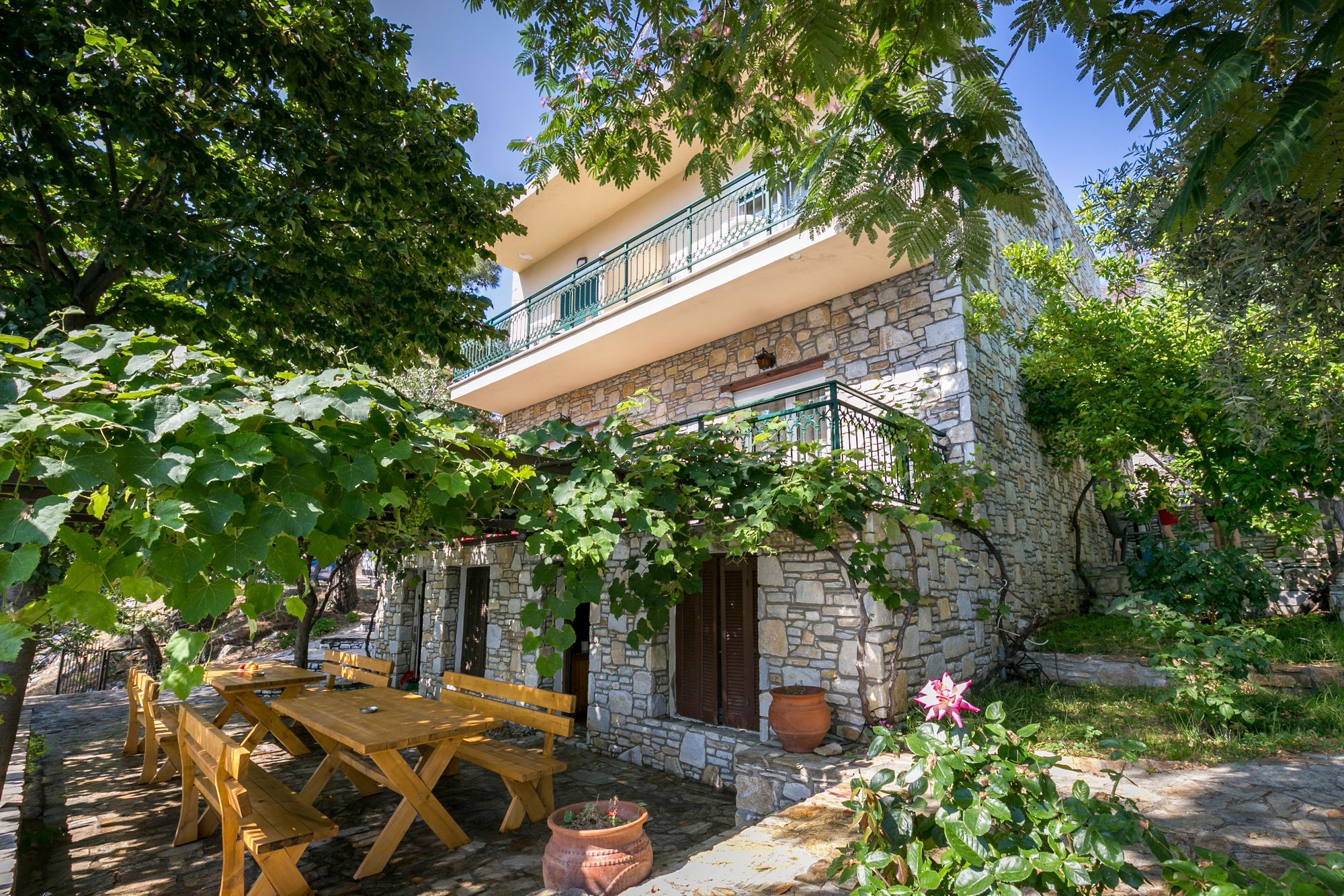 Petra Mare Apartment Thimonia Екстериор снимка