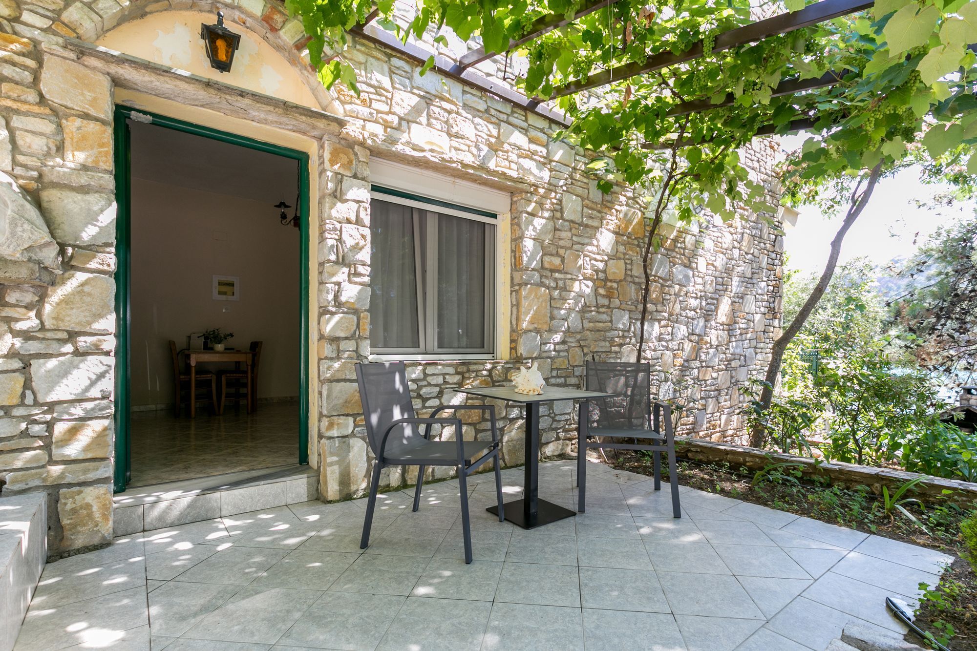 Petra Mare Apartment Thimonia Екстериор снимка