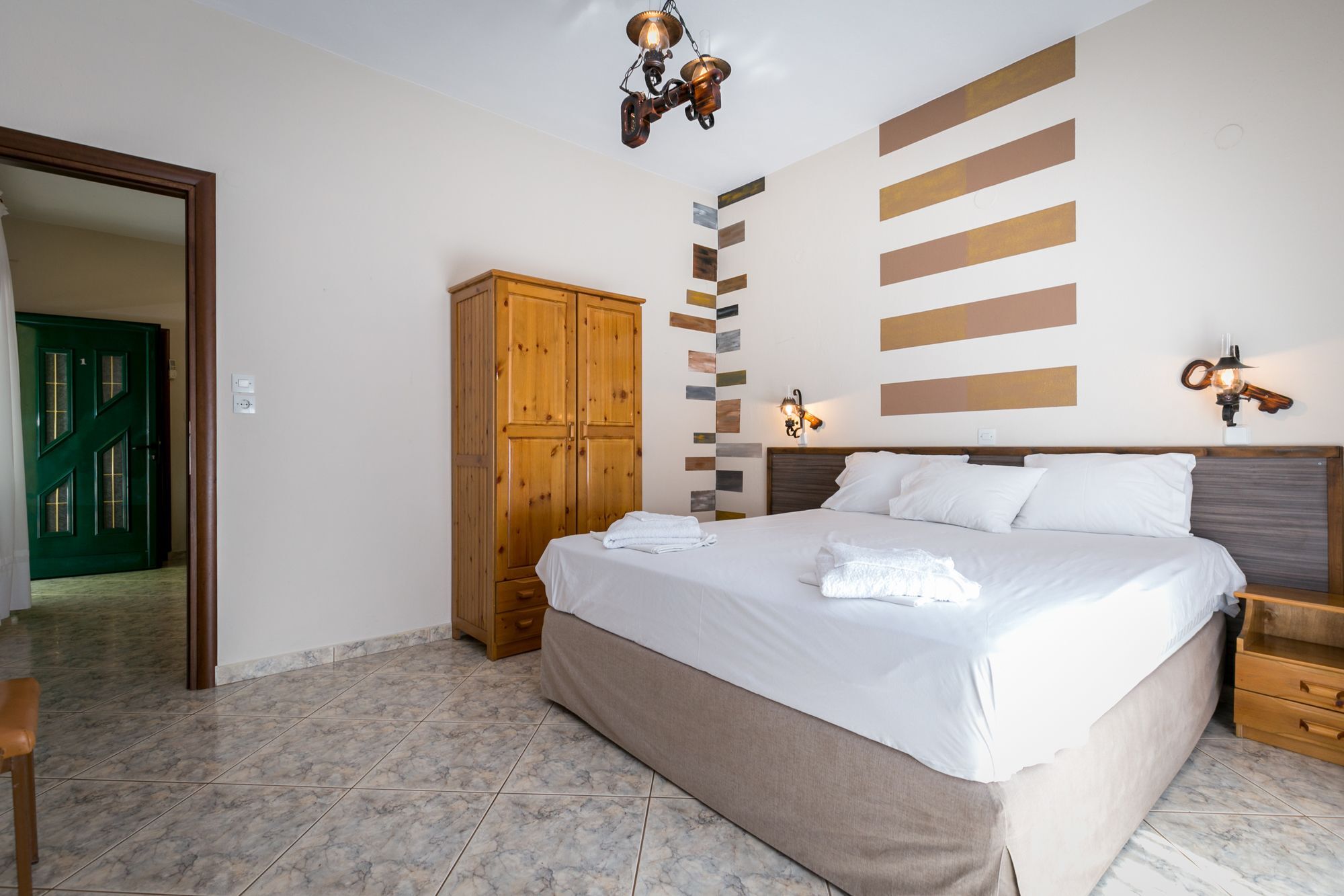 Petra Mare Apartment Thimonia Екстериор снимка
