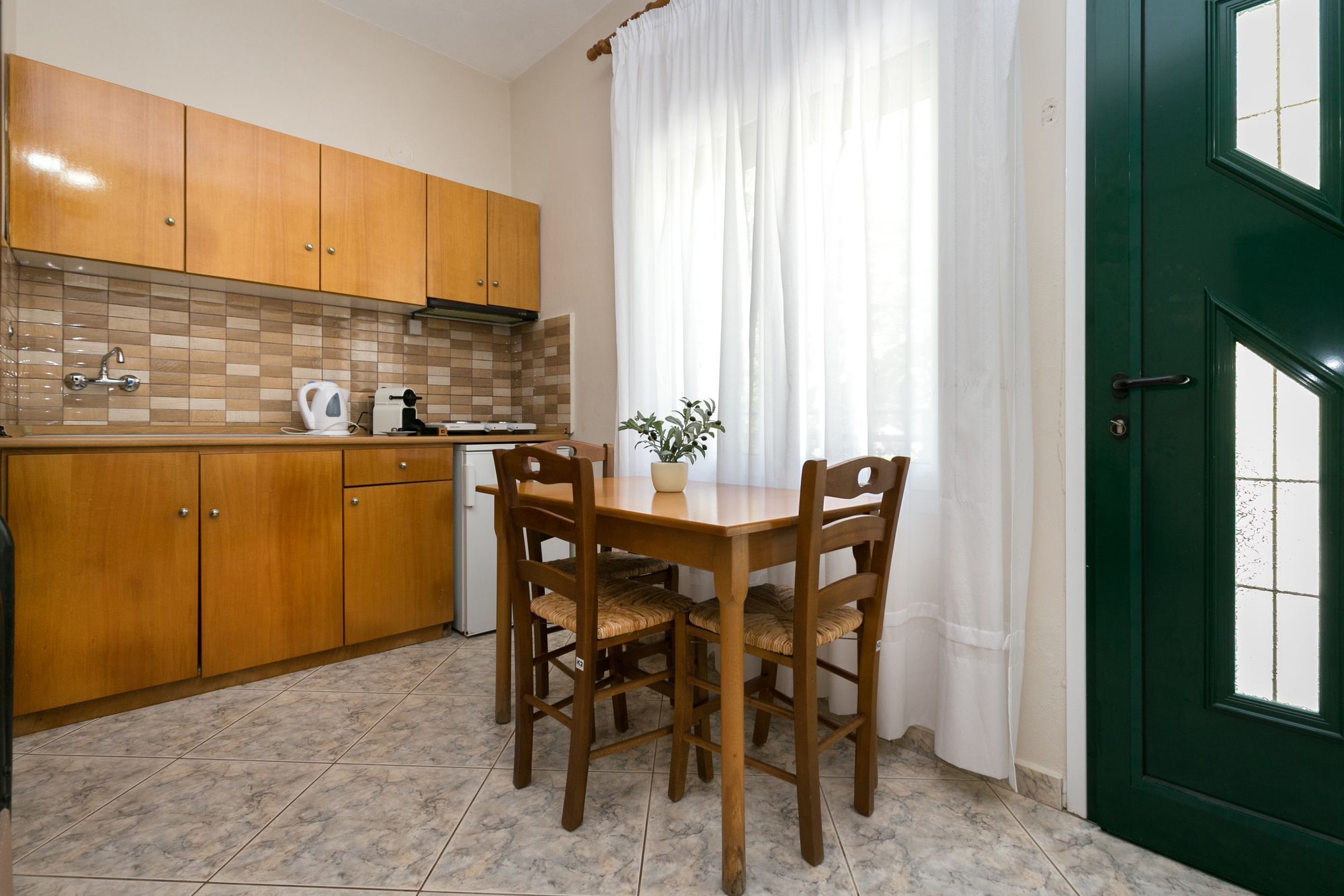 Petra Mare Apartment Thimonia Екстериор снимка