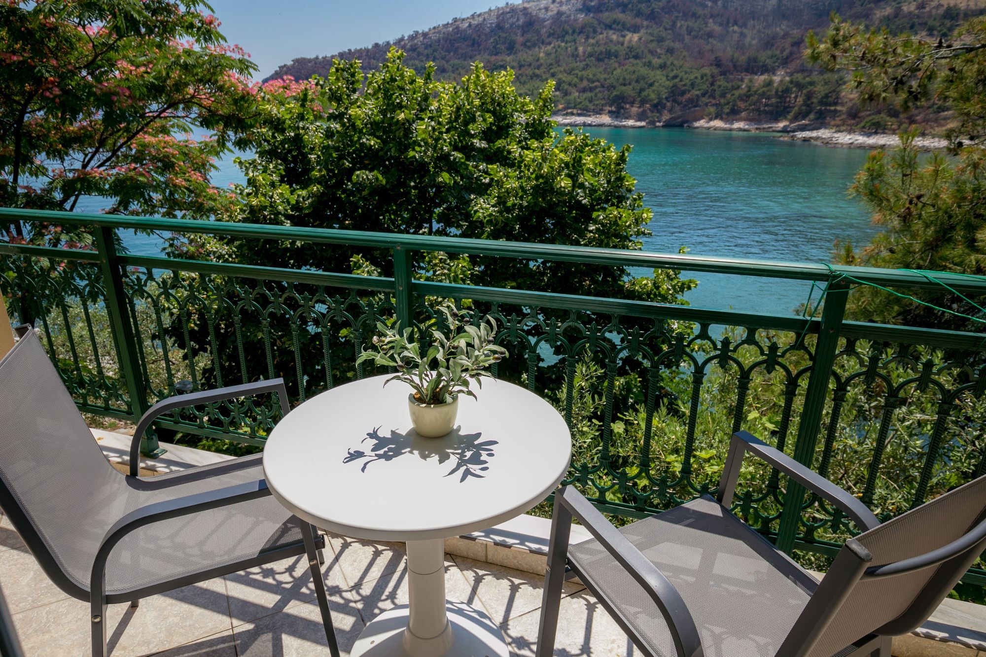 Petra Mare Apartment Thimonia Екстериор снимка